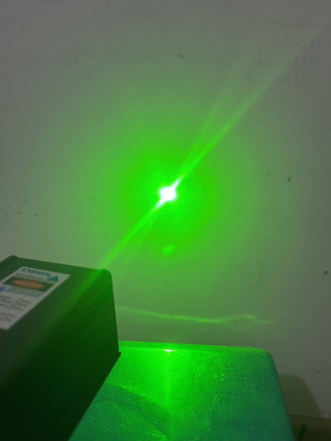 Laser vert avec tête secouante - Industrial Laser Pointer avis et prix