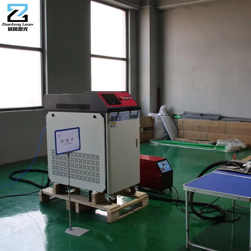 Soudeuse laser 4 en 1 pour mét - Handheld Laser Welding Machine avis et prix