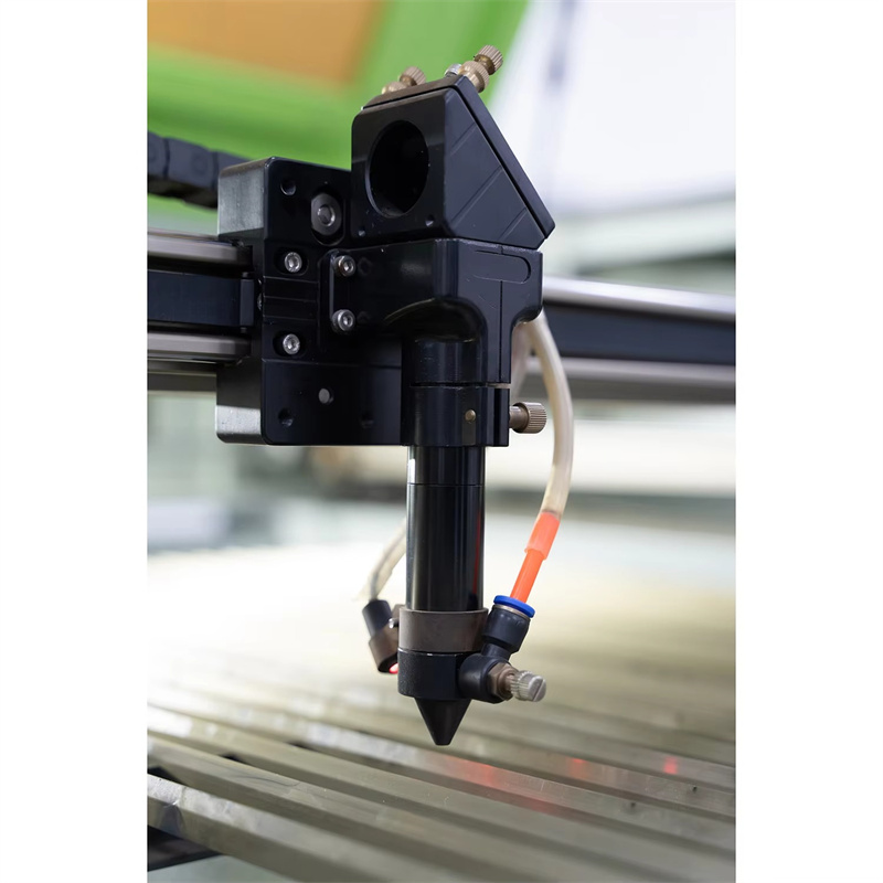 Machine de découpe laser CO2 C - Industrial Laser Fabric Cutting Machine avis et prix